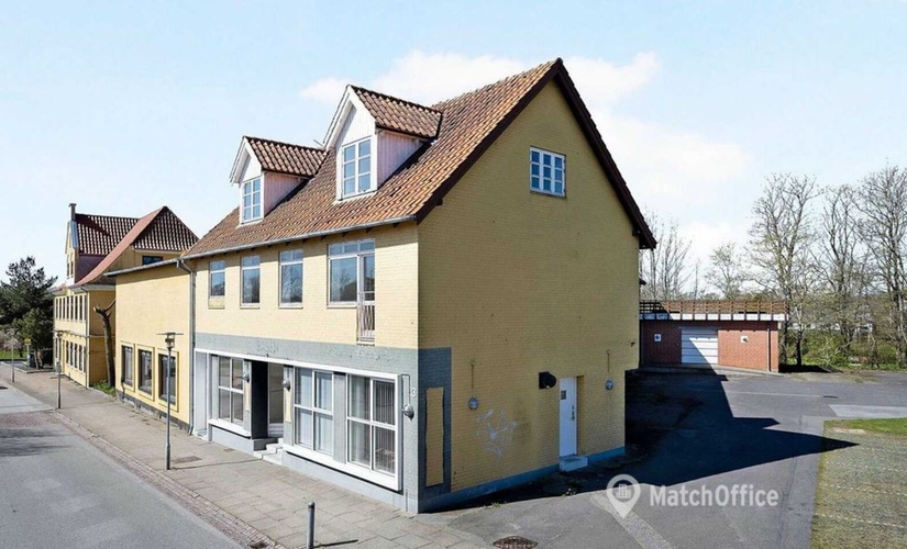 Kontor til leje på Nørrebro 3, 9881 Bindslev - 1094 m² | Foto 0 - Lokalebasen