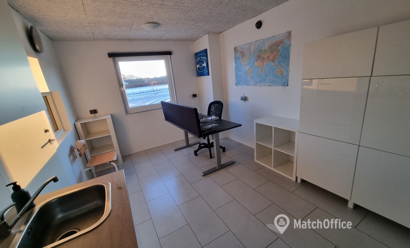 253 m² Warehouse space up for rent in Odense SO, Herluf Trolles Vej 100 (5220) - 2 | MatchOffice.com