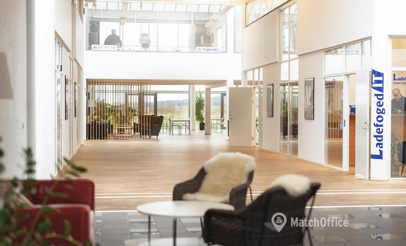 Kontor til leje på Ved Stranden 1, 9560 Hadsund - 82 m² | Foto 0 - Lokalebasen