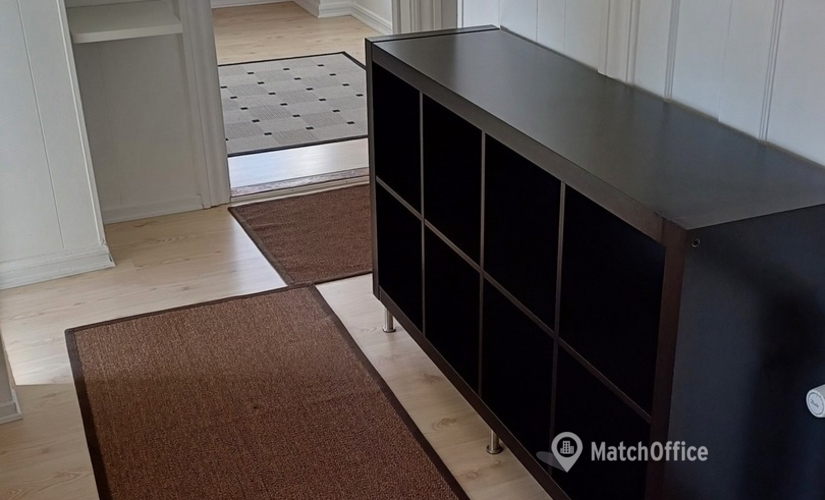 Kontor til leje på Hovedgaden 16, 8410 Rønde - 139 m² | Foto 1 - Lokalebasen