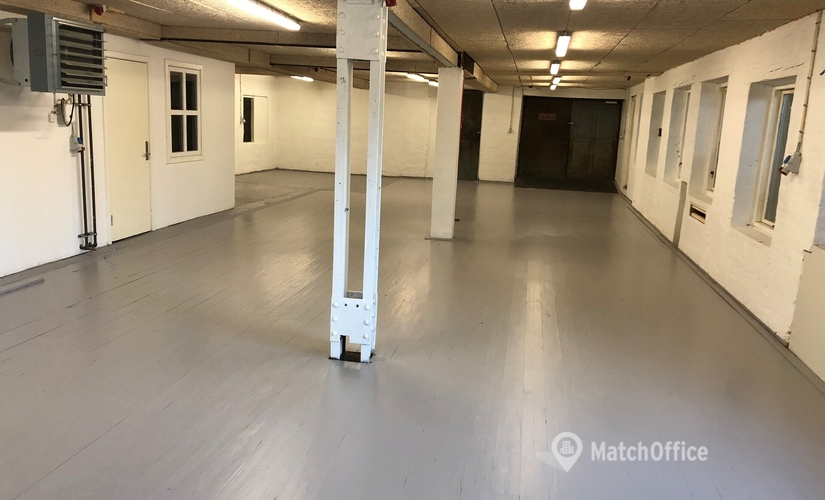 160 m² Warehouse space for rent in Norresundby, Kortegårdsvej 5 (9400) - 0 | MatchOffice.com