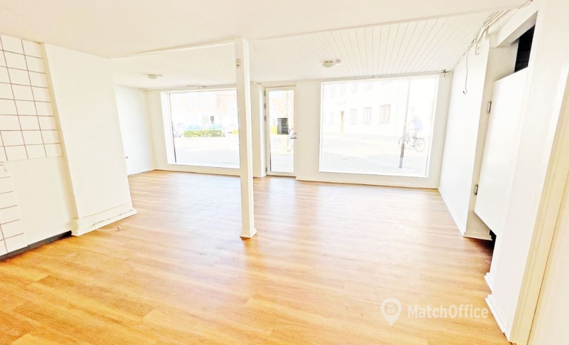 84 m² Commercial shop for rent in Viborg, Gravene 36 (8800) - 2 | MatchOffice