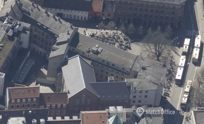 Office Klostertorvet 6-8, 2., t 8000 Aarhus C