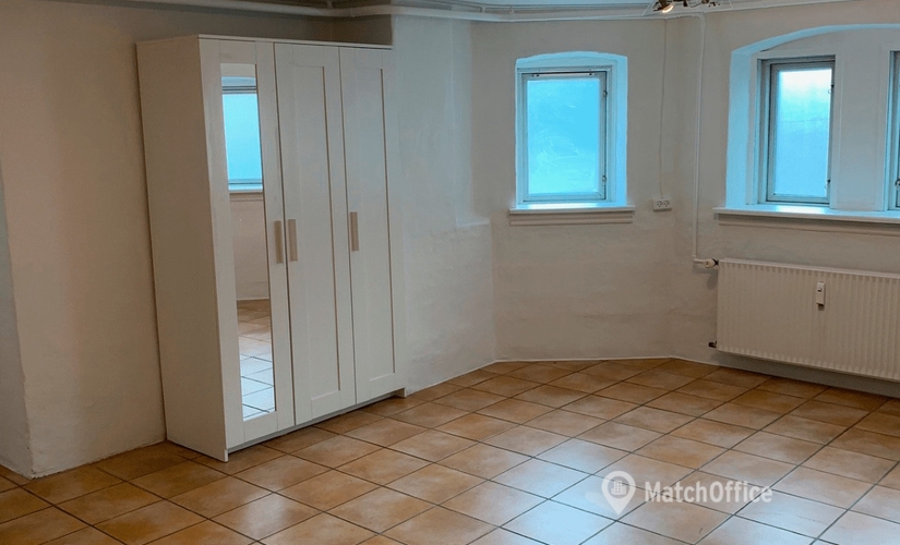 38 m² Warehouse up for rent in Aalborg, Kastetvej 17 (9000) - 1 | MatchOffice.com
