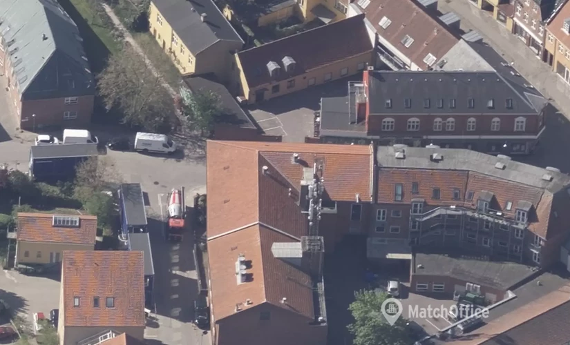 Kontor til leje på Kirkegade 1, 3600 Frederikssund - 680 m² | Foto 1 - Lokalebasen