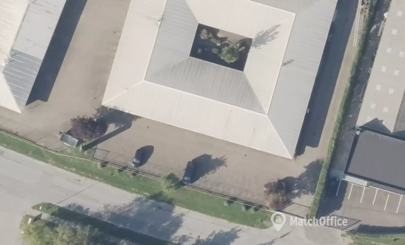 333 m² Commercial warehouse for rent in Greve, Lunikvej 7 (2670) - 0 | MatchOffice.com