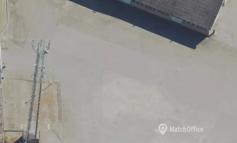 Kontor til leje på Kærvej 1, 7400 Herning - 806 m² | Foto 1 - Lokalebasen