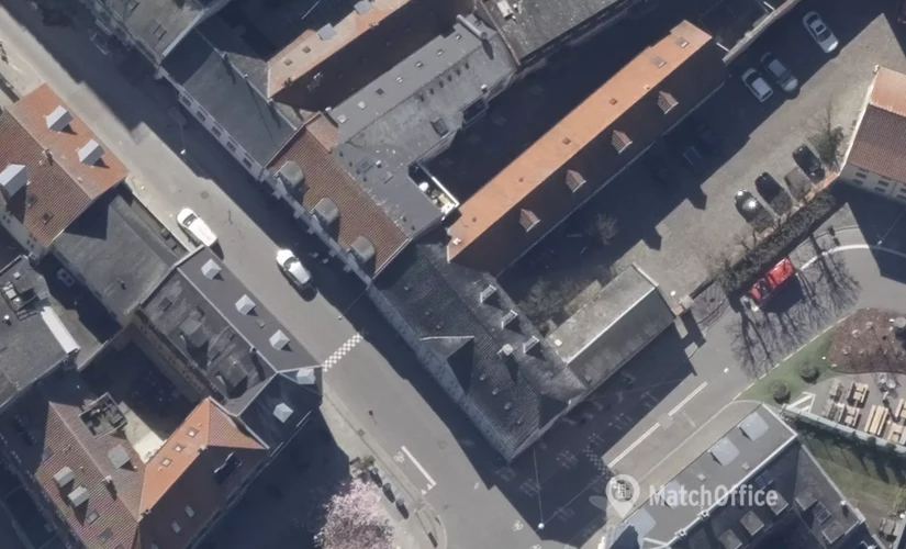 Office Fredens Torv 1, 2. TH. 8000 Aarhus C
