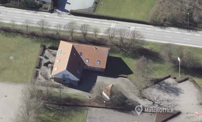 Kontor til leje på Peter Løthsvej 2, 9440 Aabybro - 516 m² | Foto 0 - Lokalebasen