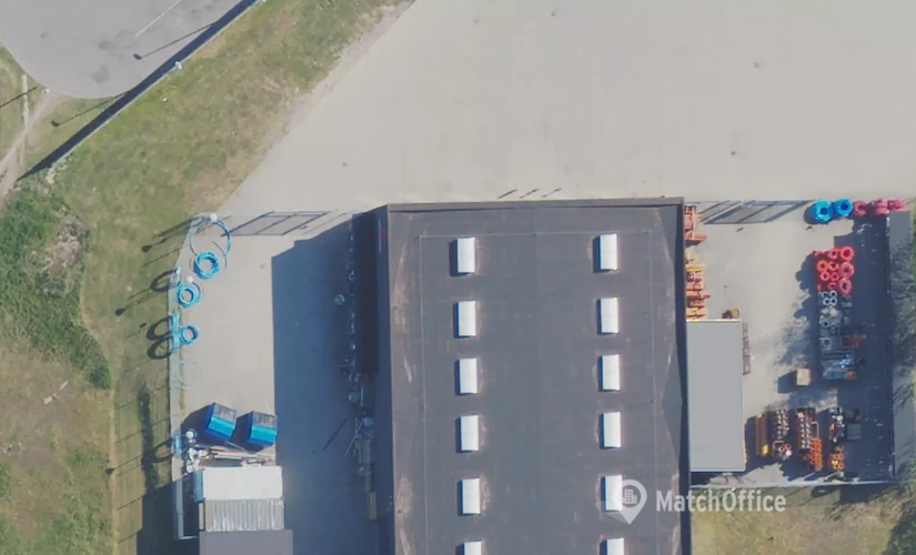 Lager / produktion Herredsvejen 12B 3400 Hillerød