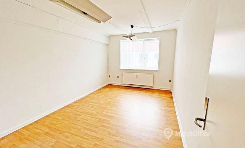 Office Gravene 28B 8800 Viborg