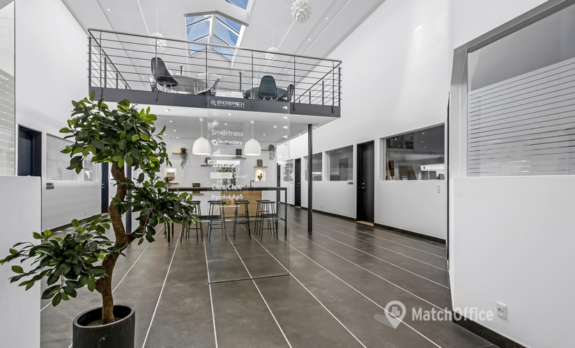 Office A. P. Møllers Allé 9B 2791 Dragor