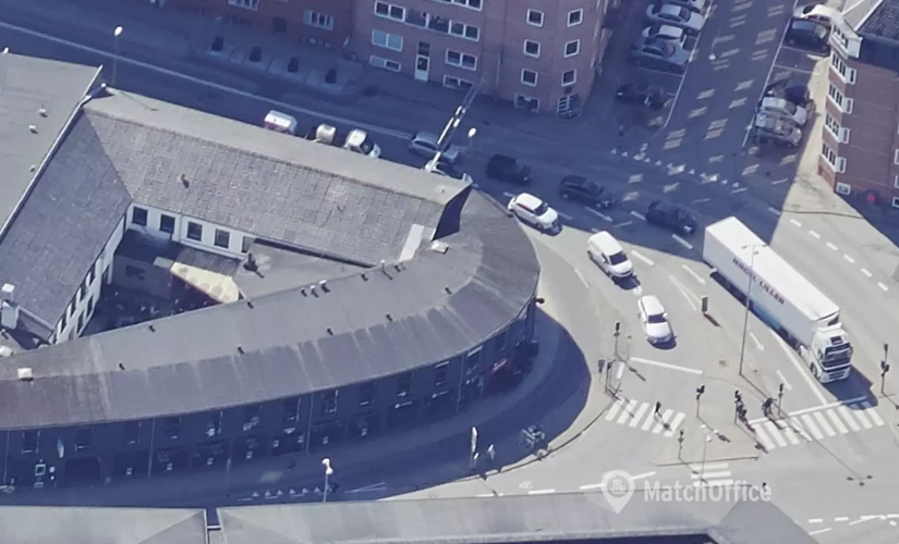 Butik til leje på Strandvejen 11, 9000 Aalborg - 1032 m² | Foto 1 - Lokalebasen