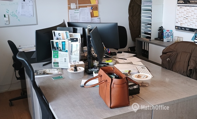 Office Fløjterupvej 8 4030 Greve