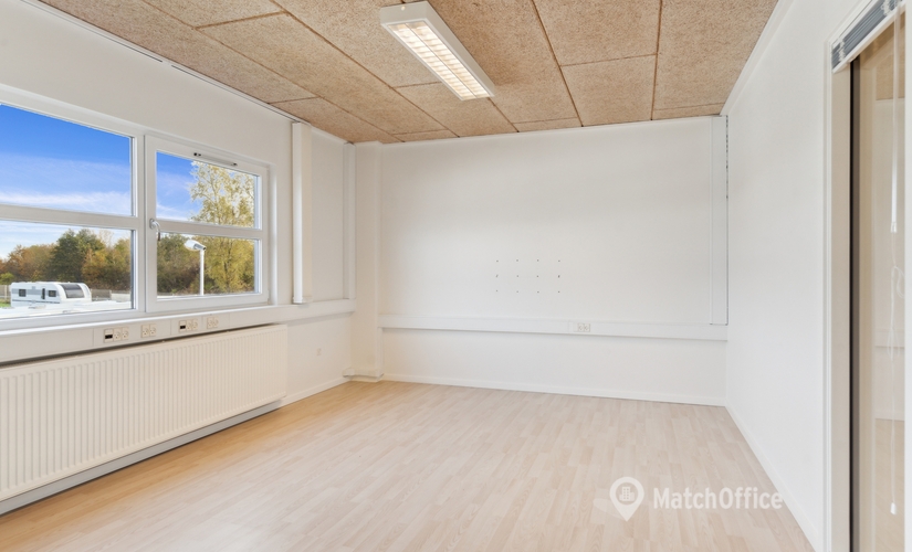Office Agerhatten 27B, indgang 4, 1. th. 5220 Odense SO