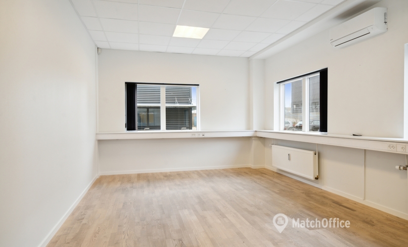 Office Emil Neckelmanns Vej 15 C, st.th. 5220 Odense SO