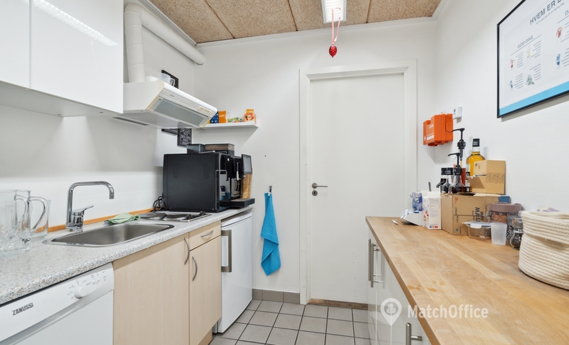 Office Agerhatten 27A, indg. 1, 1. sal 5220 Odense SO