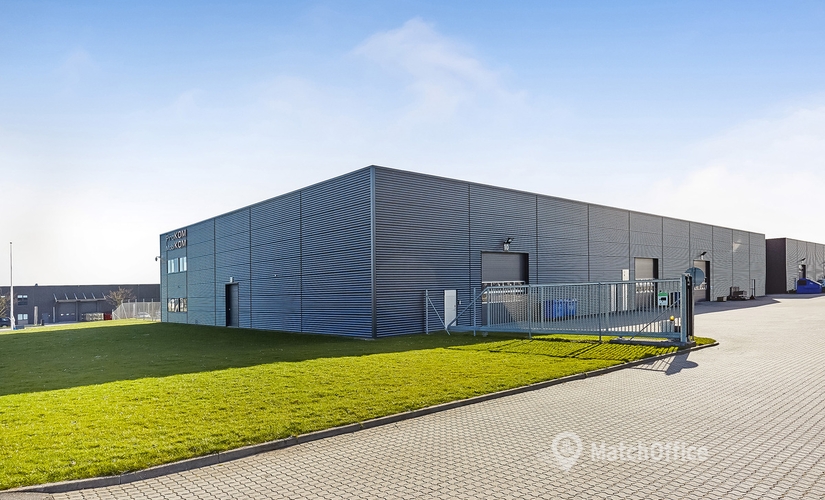 Lager / produktion E.Neckelmanns Vej 15G st+1tv+hal,15H 1th 5220 Odense SØ