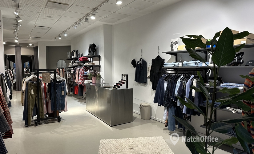 202 m² Commercial shop for rent in Hillerod, Slotsgade 8 (3400) - 3 | MatchOffice.com