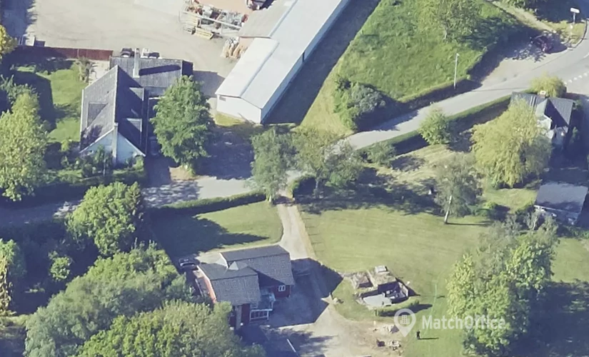 Lager / produktion Vejstruprød Landevej 8 6093 Sjølund