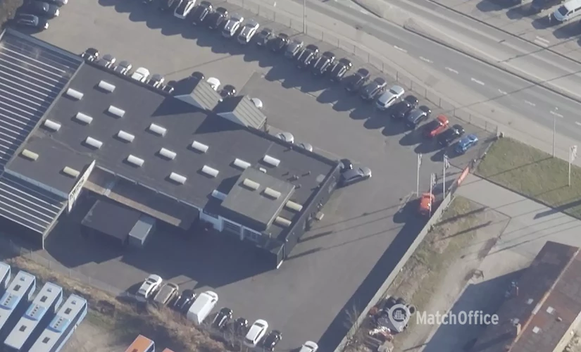 Lager / produktion Grenåvej 23 8960 Randers SØ