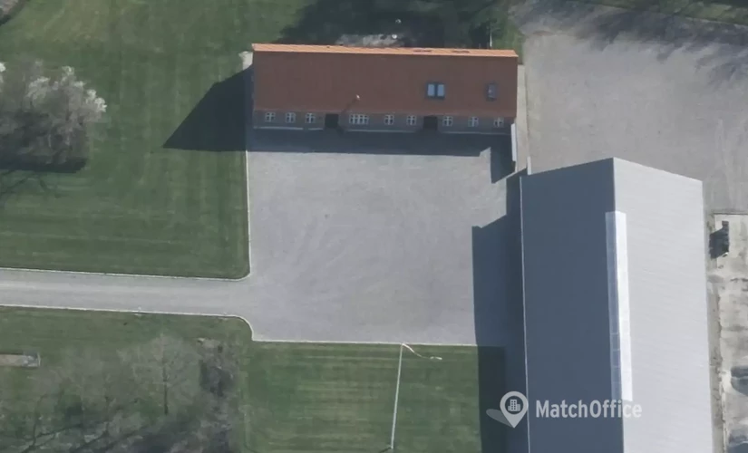 655 m² Commercial warehouse up for rent in Struer, Ellekjærvej 5A (7600) - 1 | MatchOffice.com