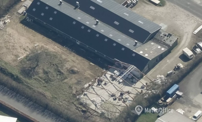 370 m² Warehouse storage up for rent in Horsens, Venusvej 8 (8700) - 1 | MatchOffice.com