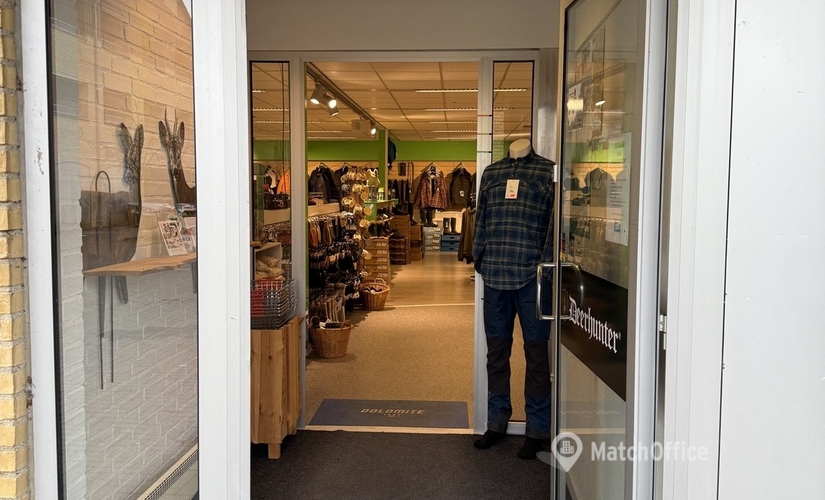 Butik til leje på Asnæs Centret 9C, 4550 Asnæs - 289 m² | Foto 1 - Lokalebasen