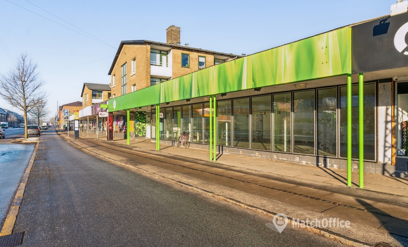325 m² Commercial shop for rent in Valby, Roskildevej 148D (2500) - 1 | MatchOffice.com
