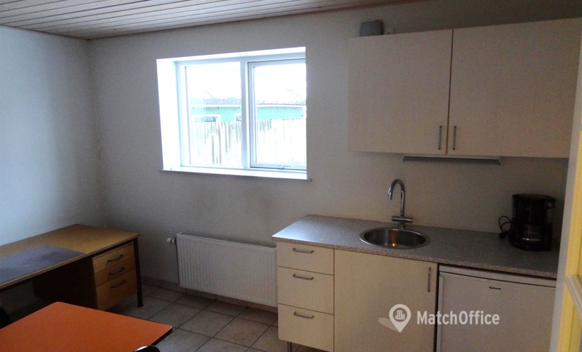 135 m² Commercial warehouse up for rent in Vemmelev, Stationsvej 19 (4241) - 2 | MatchOffice.com