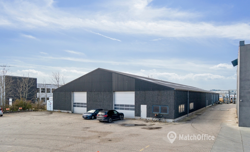 2080 m² Warehouse up for rent in Hvidovre, Avedøreholmen 92 (2650) - 1 | MatchOffice.com