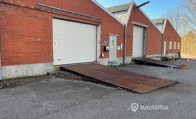 Lager til leje på Sletvej 50, 8310 Tranbjerg J - 2000 m² | Foto 1 - Lokalebasen