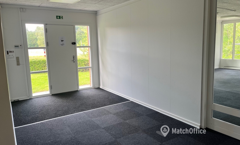 Office Sletvej 50 8310 Tranbjerg J