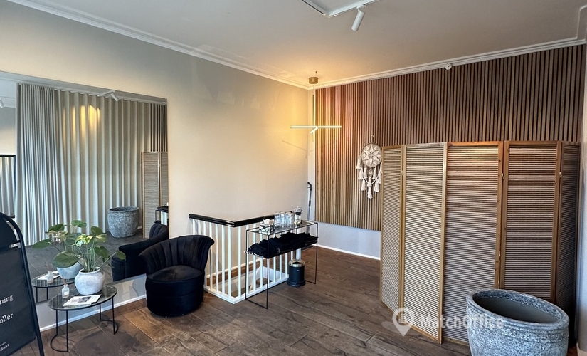 Office Strandvejen 349C 2930 Klampenborg