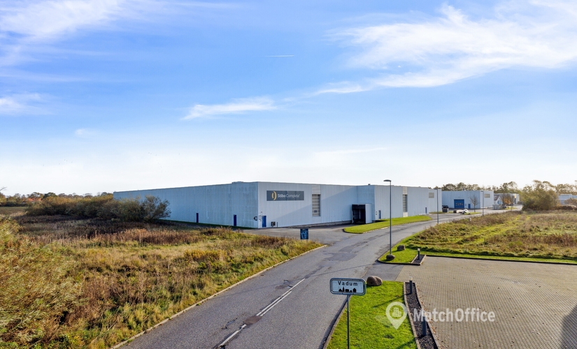 Lager til leje på Charles Lindberghs Vej 8, 9430 Vadum - 7364 m² | Foto 0 - Lokalebasen.dk