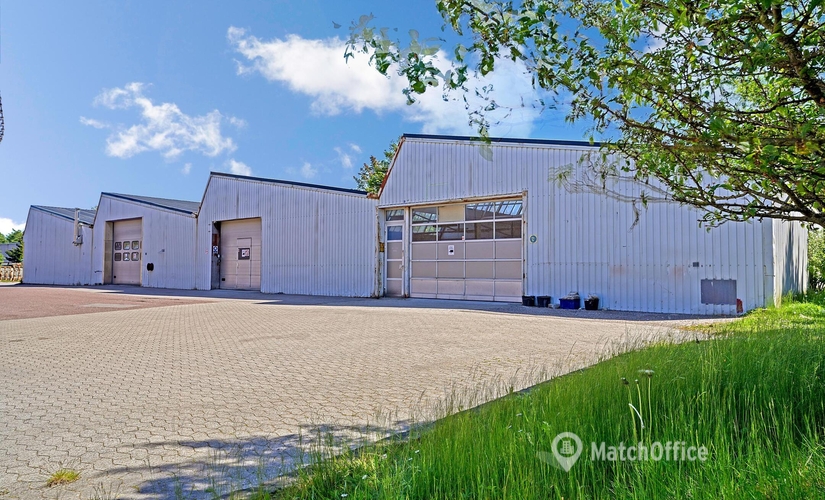 902 m² Commercial warehouse for rent in Ishoj, Industrigrenen 17 (2635) - 1 | MatchOffice