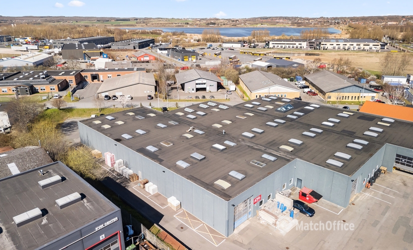 Office Vejlbjergvej 13 8240 Risskov