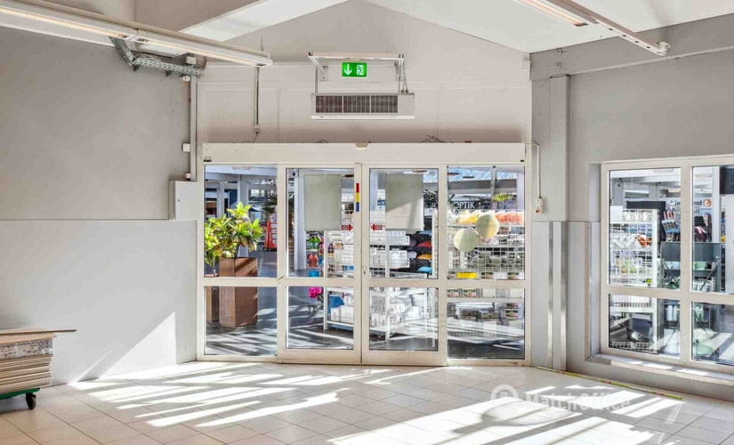 994 m² Store for rent in Greve, Greve Midtby Center 14A (2670) - 0 | MatchOffice