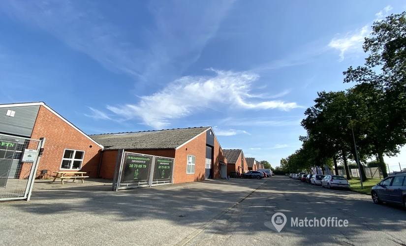369 m² Commercial warehouse for rent in Odense SO, Cikorievej (5220) - 1 | MatchOffice.com