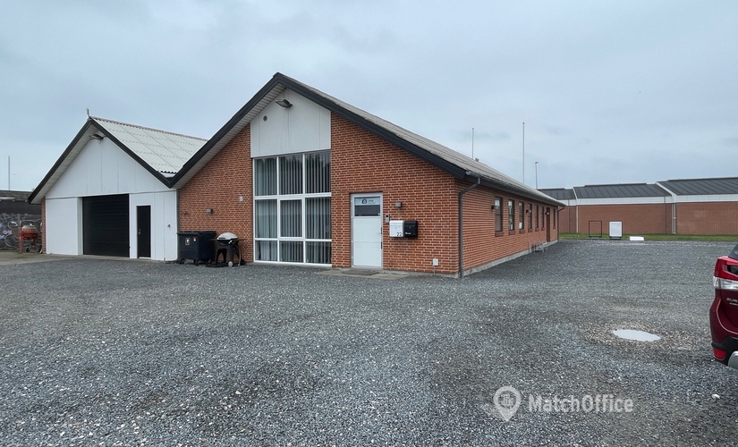 252 m² Warehouse storage for rent in Hadsten, Mågevej 22 (8370) - 1 | MatchOffice.com