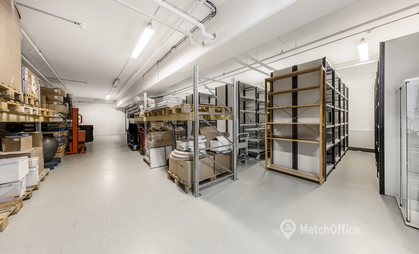 645 m² Warehouse up for rent in Birkerod, Bregnerødvej 129-137 (3460) - 2 | MatchOffice.com