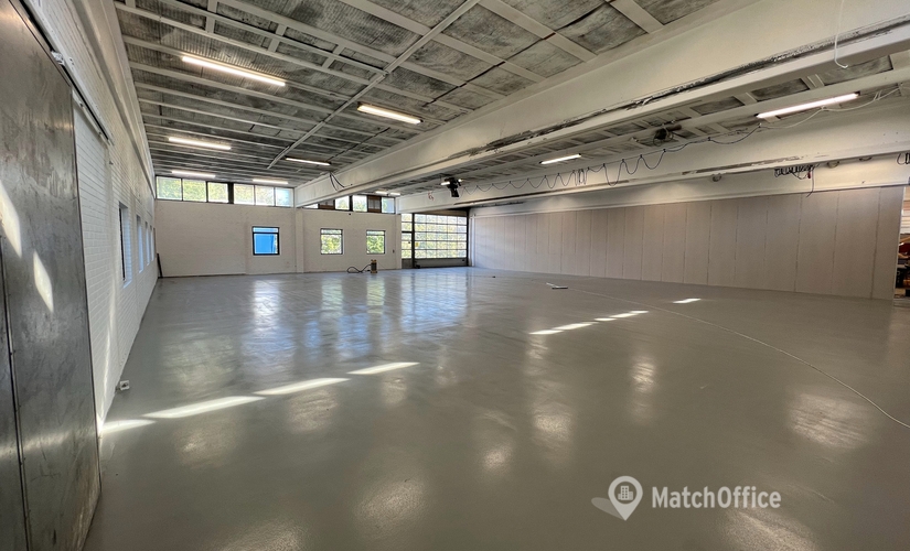 1000 m² Office warehouse for rent in Lynge, Industrivej 10 (3540) - 1 | MatchOffice.com