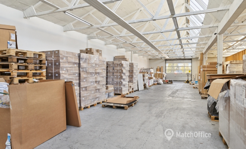 708 m² Warehouse storage up for rent in Taastrup, Rugvænget 22 (2630) - 1 | MatchOffice