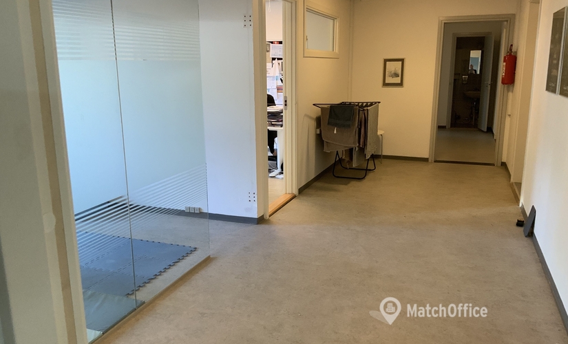 Office Gl. Jennumvej 8, kld. 8930 Randers NO