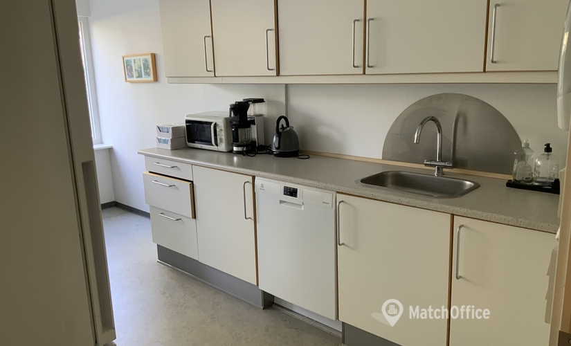 Office Gl. Jennumvej 8, kld. 8930 Randers NO