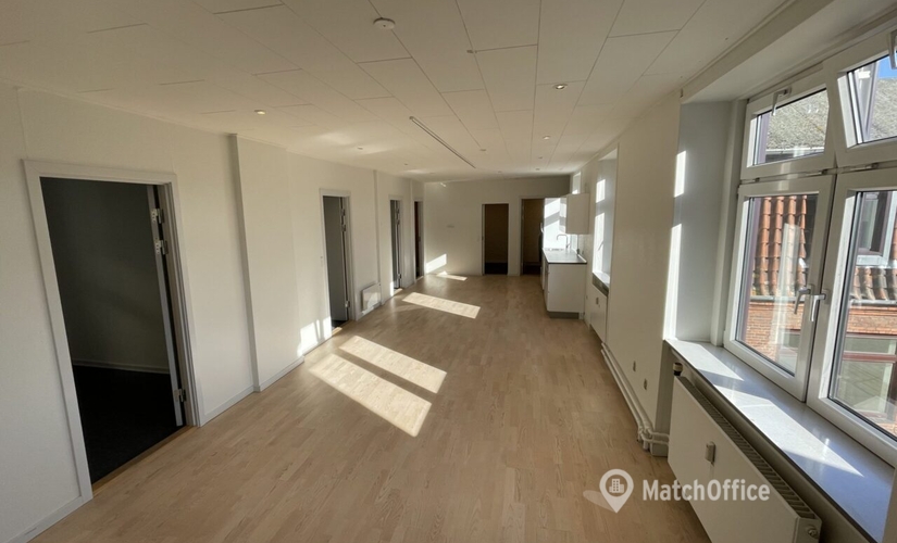 Office Jernbanegade 28 6000 Kolding