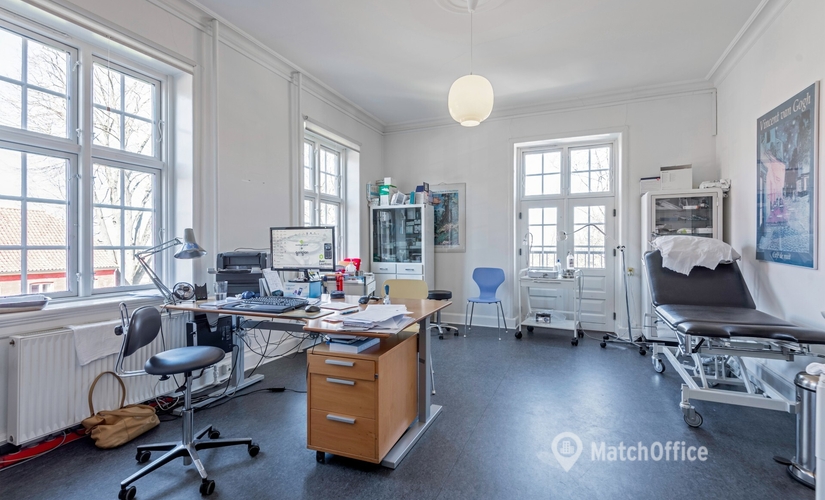 Office Domkirkestræde 6 4000 Roskilde