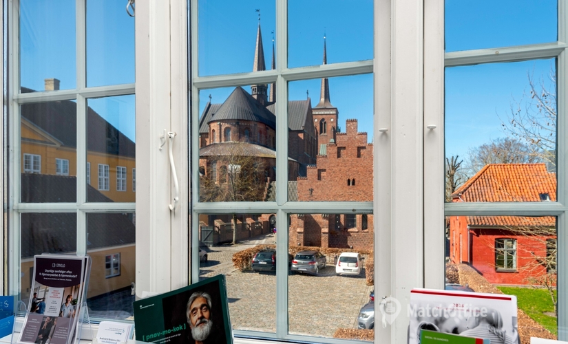 Office Domkirkestræde 6 4000 Roskilde