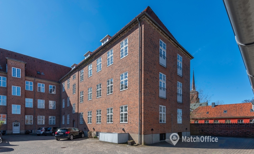 Office Domkirkestræde 6 4000 Roskilde