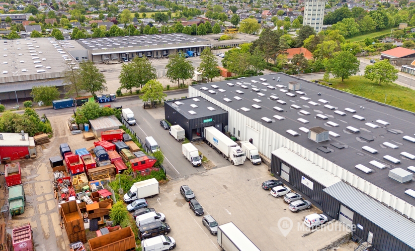 1946 m² Warehouse storage up for rent in Kastrup, Oliefabriksvej 57 (2770) - 1 | MatchOffice.com